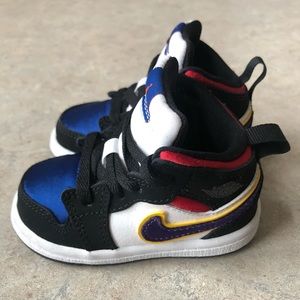 🌈 JORDAN 1 MID SE (4C)